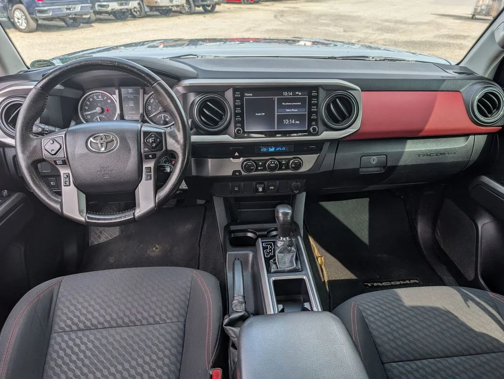 Used 2021 Silver Toyota SR5 image 27