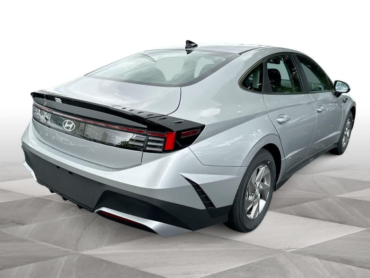 New 2026 Aero Silver Hyundai SE image 37