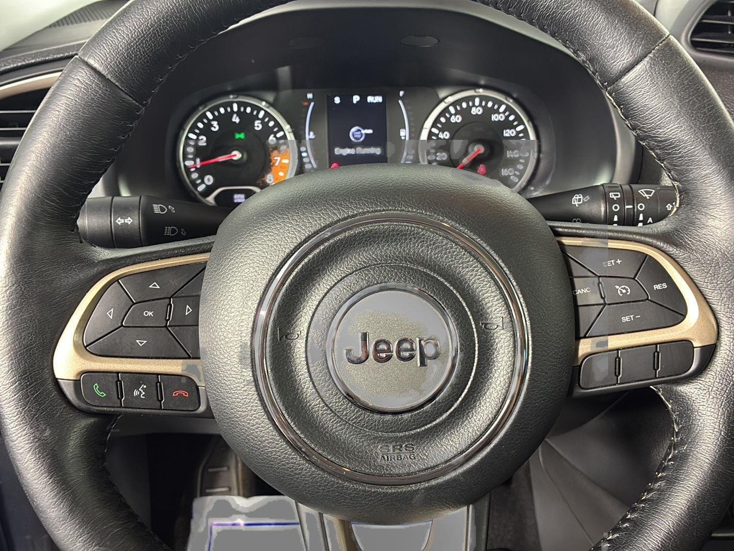 Used 2017 Granite Crystal Metallic Clearcoat Jeep Latitude image 38