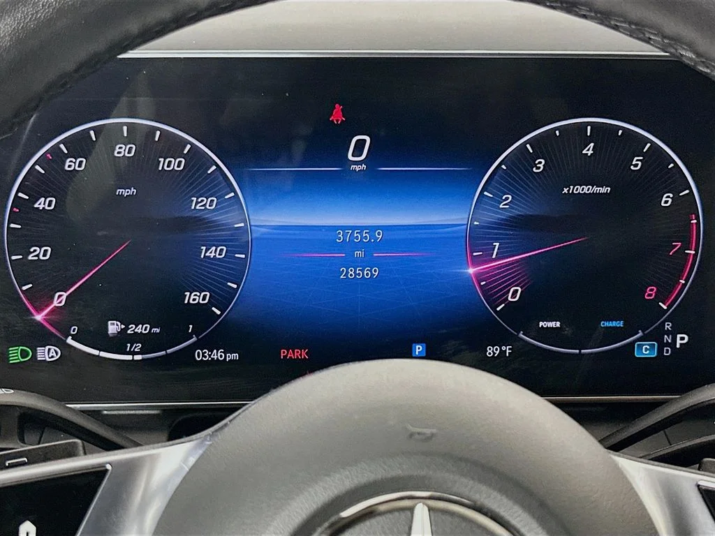 Used 2023 Blue Mercedes-Benz GLC 300 image 10