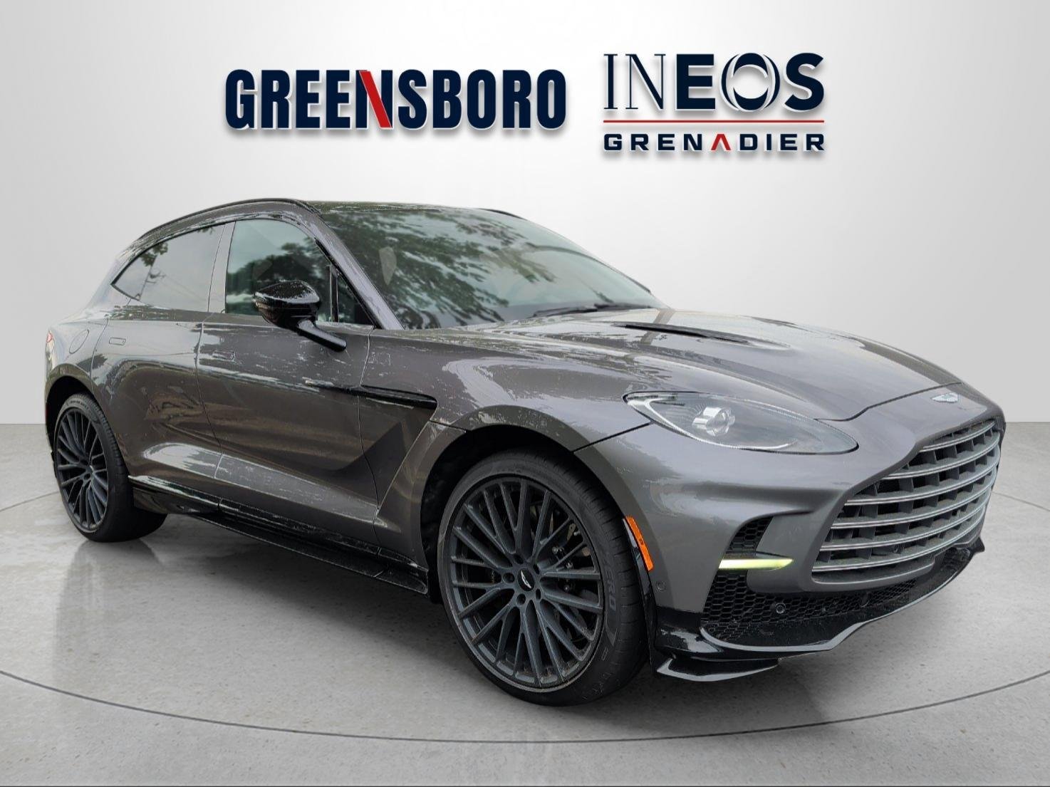 2025 Aston Martin DBX 707 - Photo 7