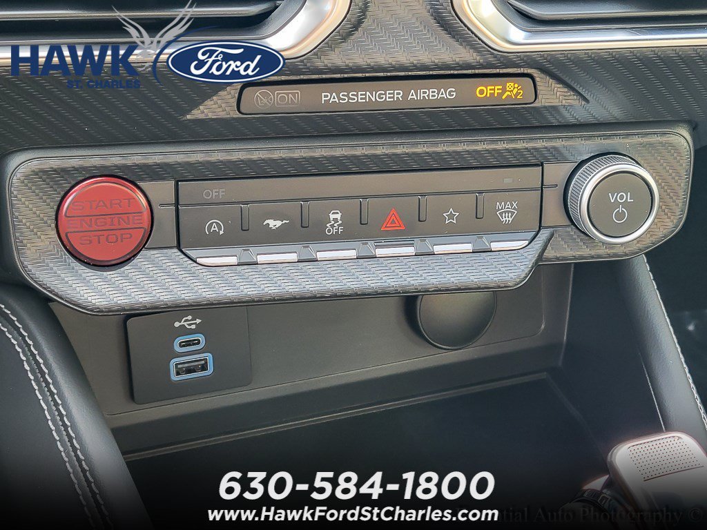 New 2025 Oxford White Ford EcoBoost® Premium Fastback image 14