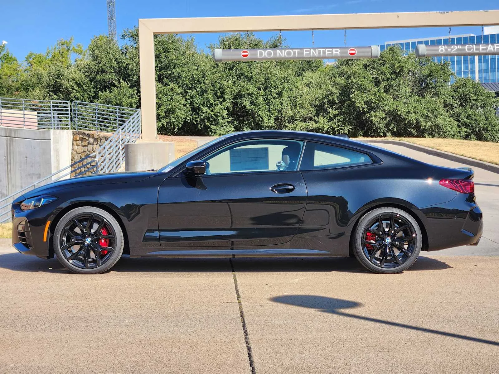 New 2027 Black Sapphire Metallic BMW 430i xDrive image 2