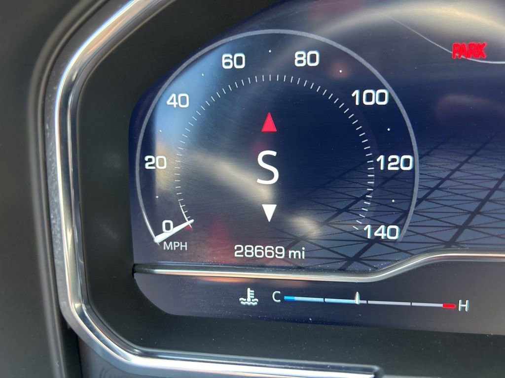 Used 2024 Onyx Black GMC Denali image 30