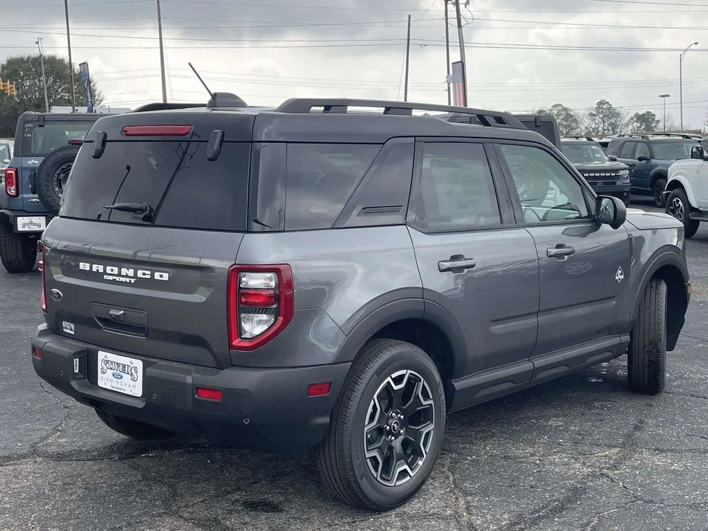 New 2025 Gray Ford Outer Banks image 3