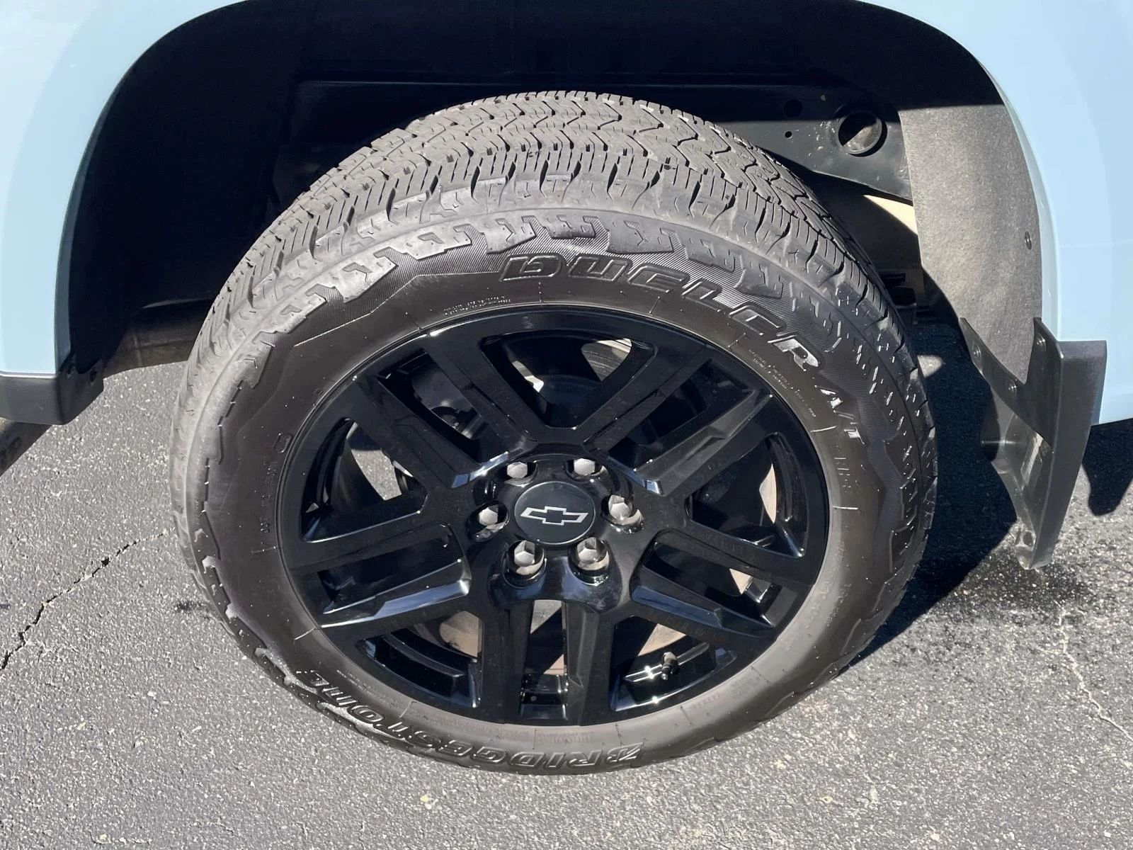 Certified Used 2025 Snowdrift Metallic Chevrolet Z71 image 7