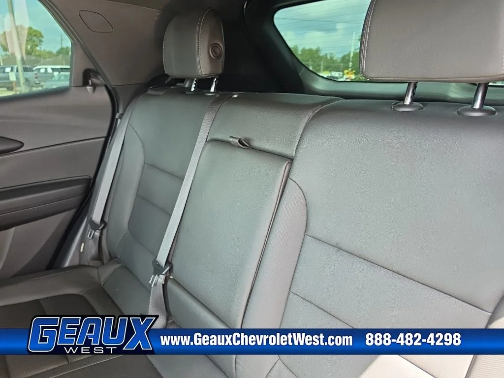 Used 2025 Green Chevrolet ACTIV image 30