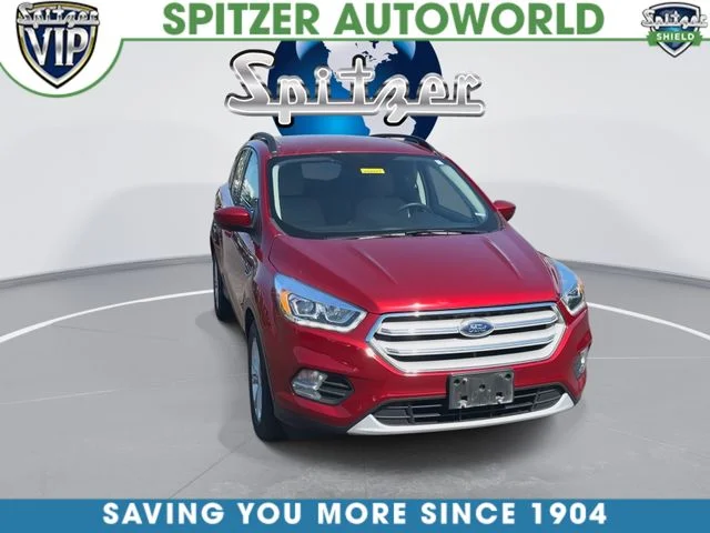 Used 2018 Red Ford SEL image 3