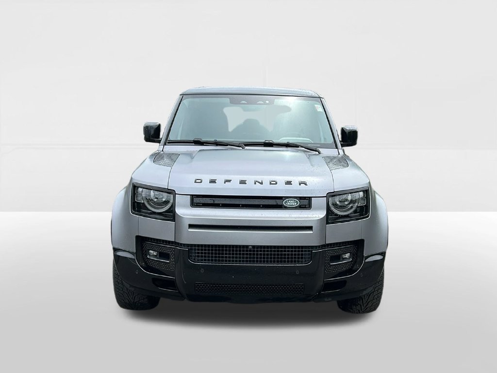 Certified Used 2024 Gray Land Rover X-Dynamic SE image 3