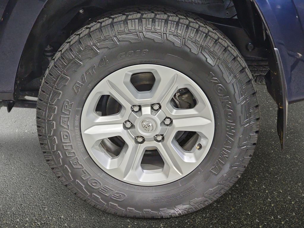 Used 2023 Blue Toyota SR5 image 34