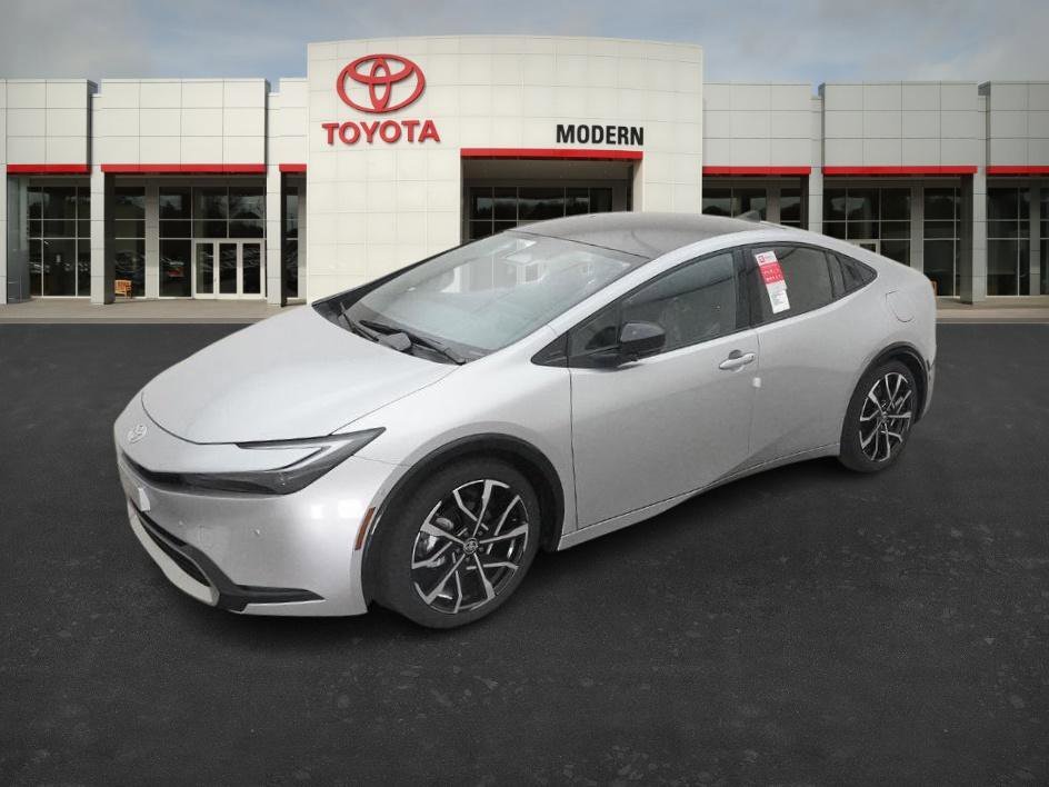 2026 Toyota Prius XSE Premium's photo