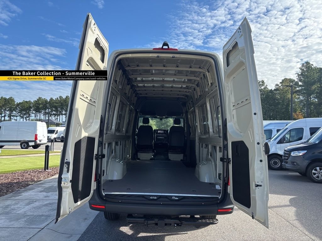 New 2026 White Mercedes-Benz AWD Cargo image 11