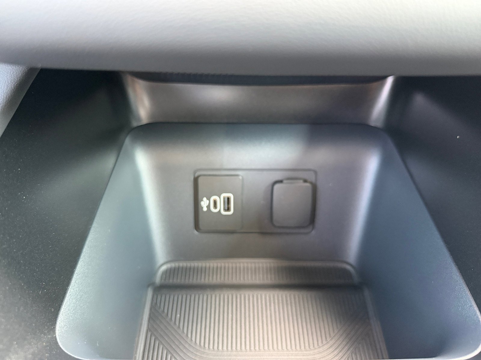 New 2026 Carbonized Gray Metallic Ford Active image 22
