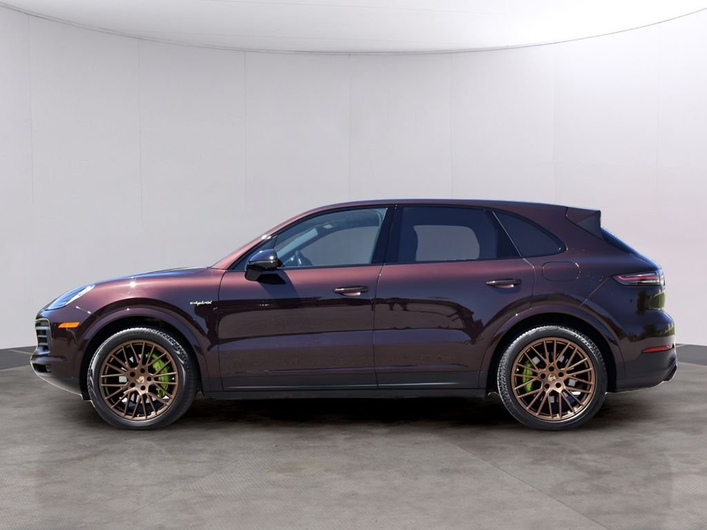 Used 2022 Porsche Cayenne Platinum Edition with VIN WP1AE2AY2NDA27074 for sale in Kansas City