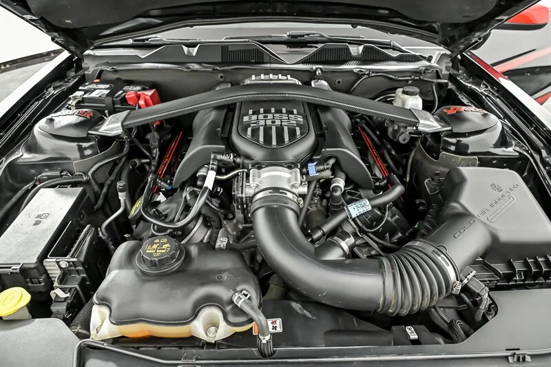 2012 Ford Mustang Boss 302 - Photo 12