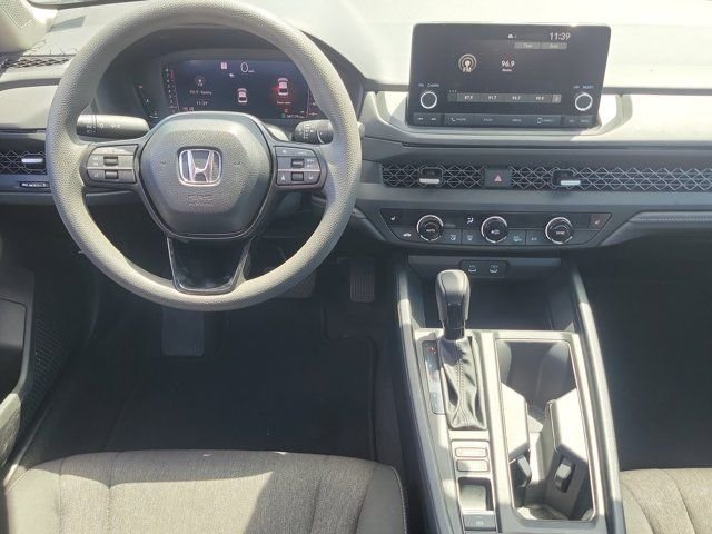 Used 2024 Platinum White Pearl Honda EX image 17