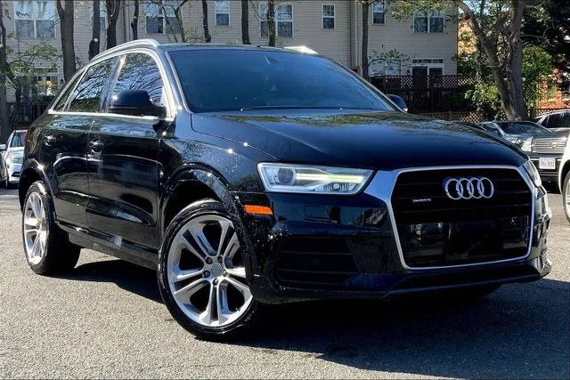 2017 Audi Q3 2.0T Premium Plus Tiptronic quattro's photo