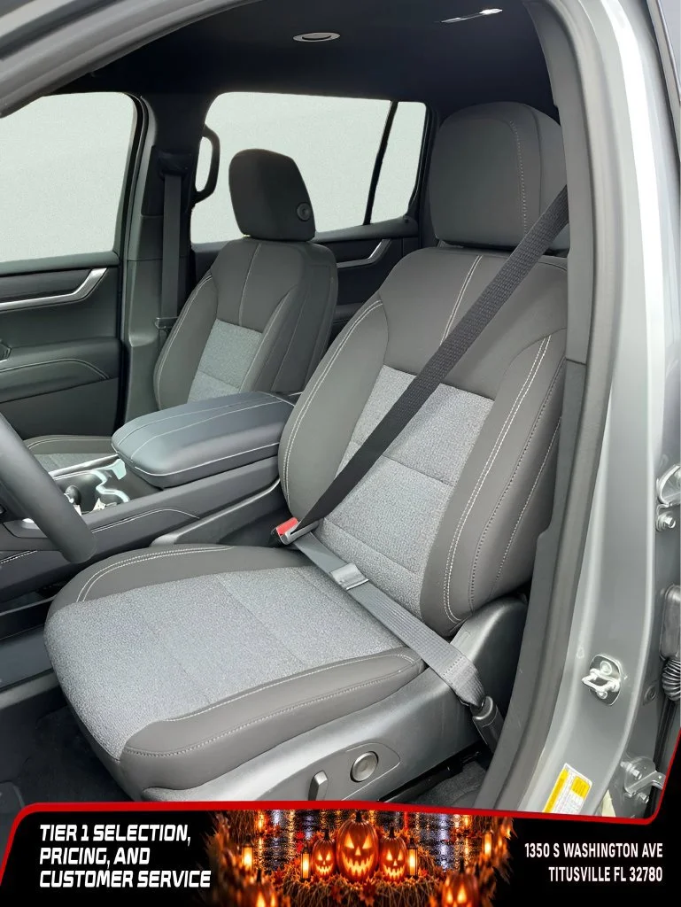 New 2026 Sterling Metallic GMC Elevation image 27