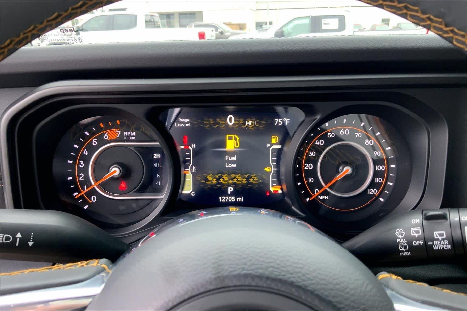 Used 2024 Anvil Clear Coat Jeep Sahara image 25