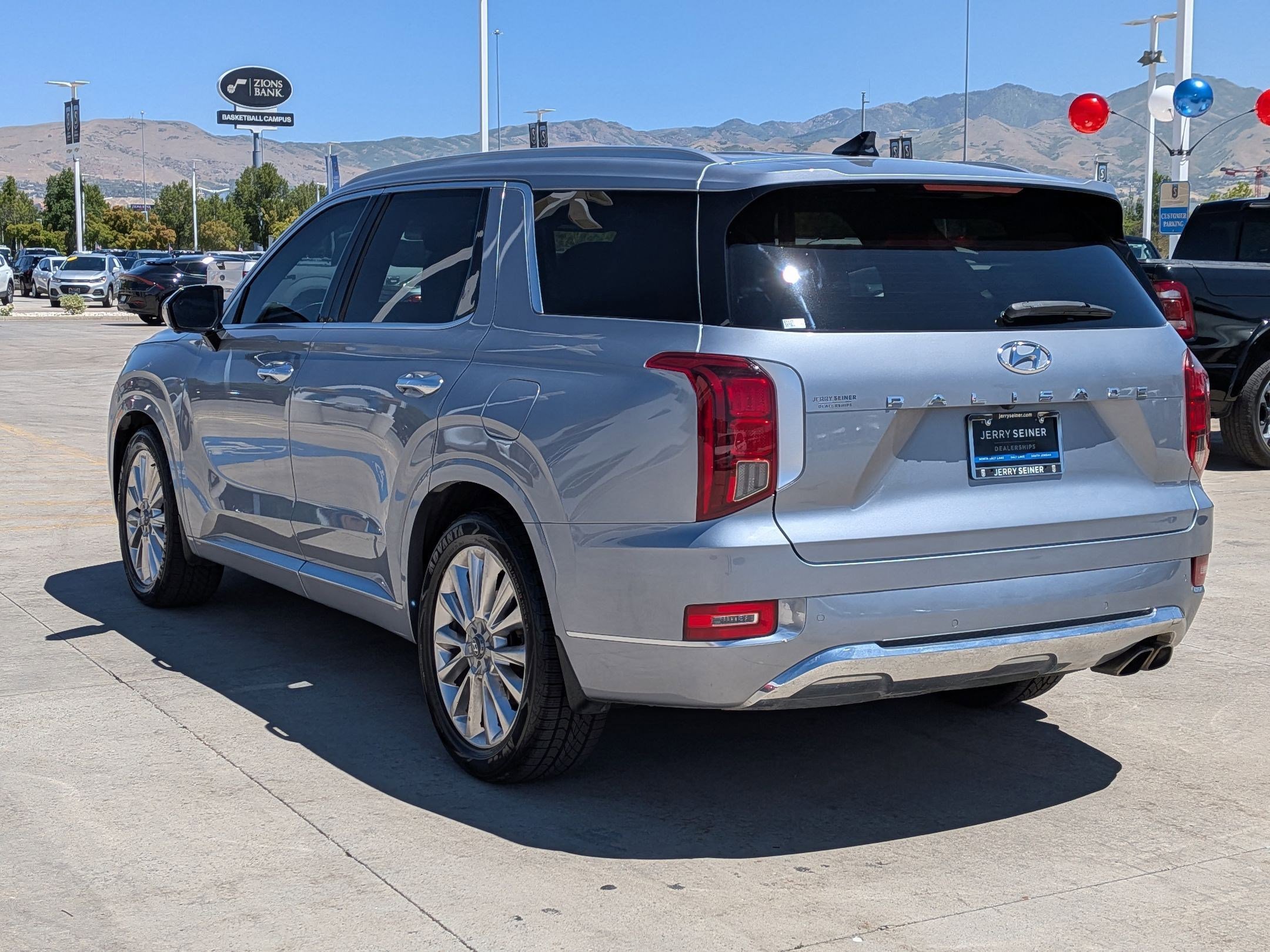 Used 2020 Lagoon Silver Hyundai Limited image 3