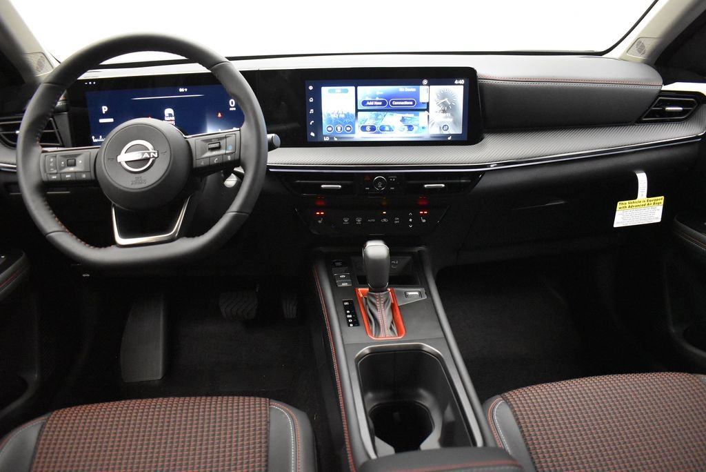 Certified Used 2025 White Nissan SR image 28