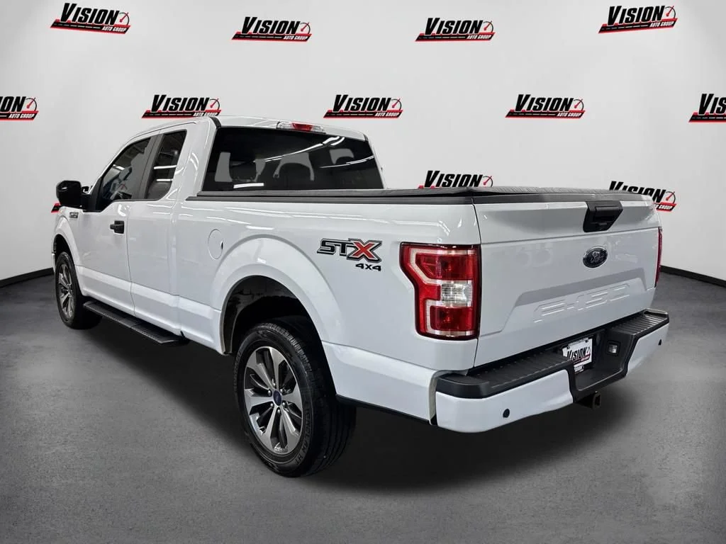 Used 2020 White Ford XL image 7