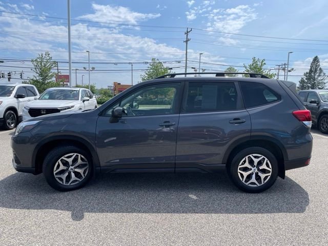 Used 2023 Gray Metallic Subaru Premium image 4