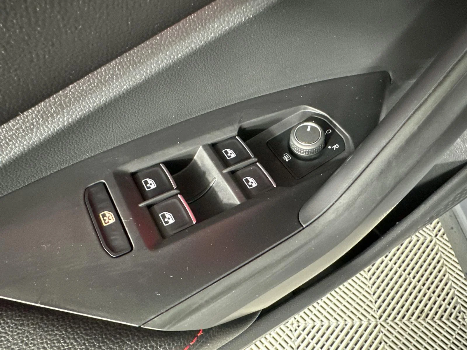 Used 2022 Pure Gray w/Black Roof Volkswagen Autobahn image 8