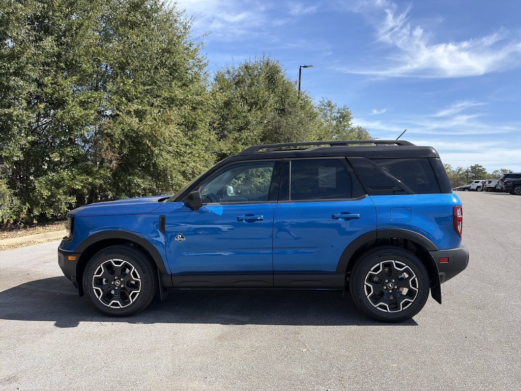 New 2026 Velocity Blue Metallic Ford Outer Banks® image 4