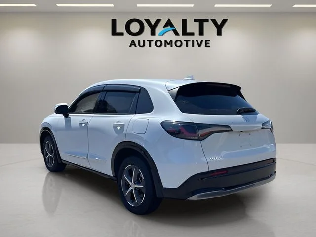 Used 2023 White Honda EX-L image 3