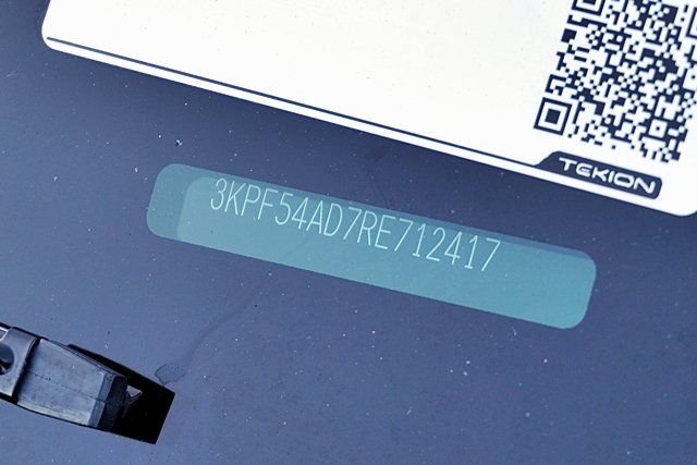 Used 2024 Gray Kia GT-Line image 31