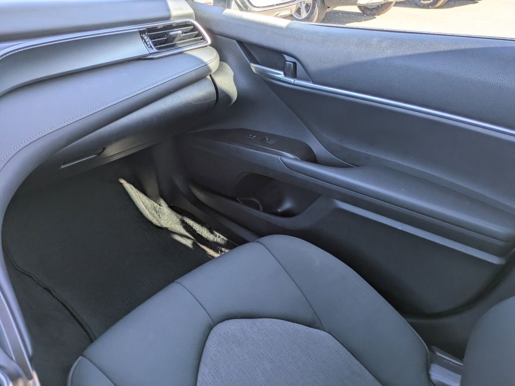 Used 2024 White Toyota LE image 18