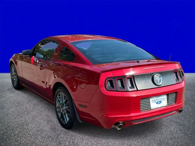 Used 2013 Candy Red Ford V6 Premium image 5