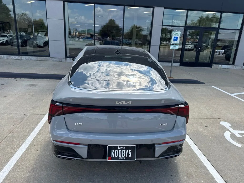 Used 2025 Gray Kia GT-Line image 5