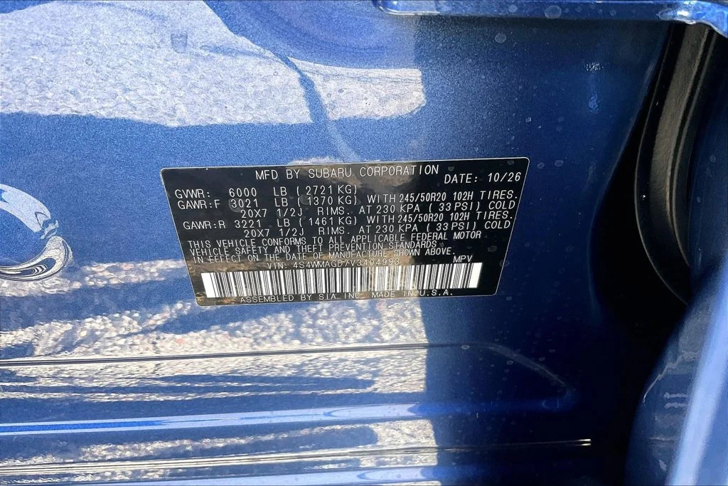 New 2027 DAYBREAK BLUE PEARL Subaru Limited 7-Passenger image 16