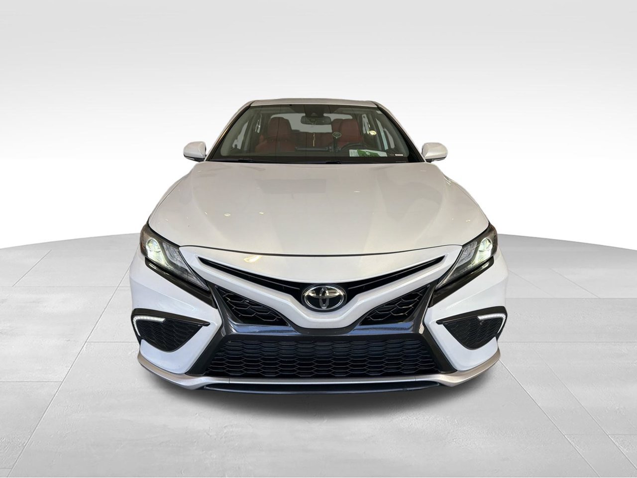Used 2024 Off-white Toyota XSE image 1