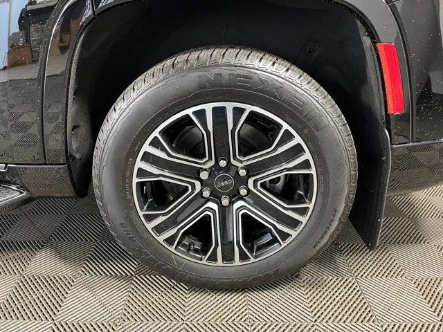 Used 2026 Black Jeep  image 11