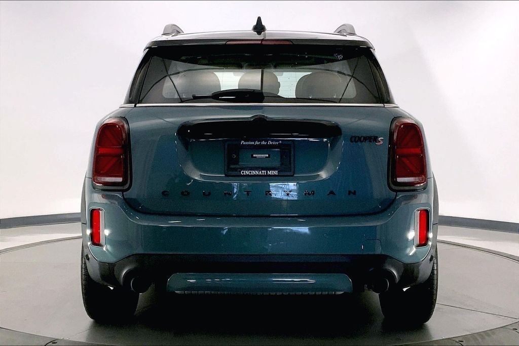 Certified Used 2024 Sage Green Metallic MINI Signature image 3