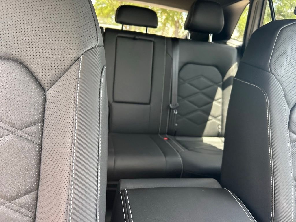 New 2026 Silver Volkswagen 2.0T SE w/Technology image 39