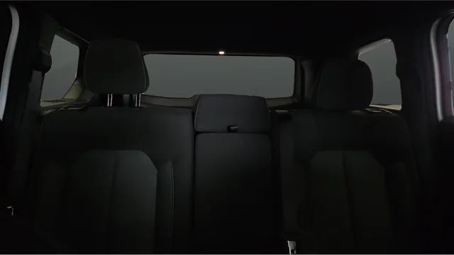 New 2026 Bright White Clear-Coat Exterior Paint Jeep Laredo image 26