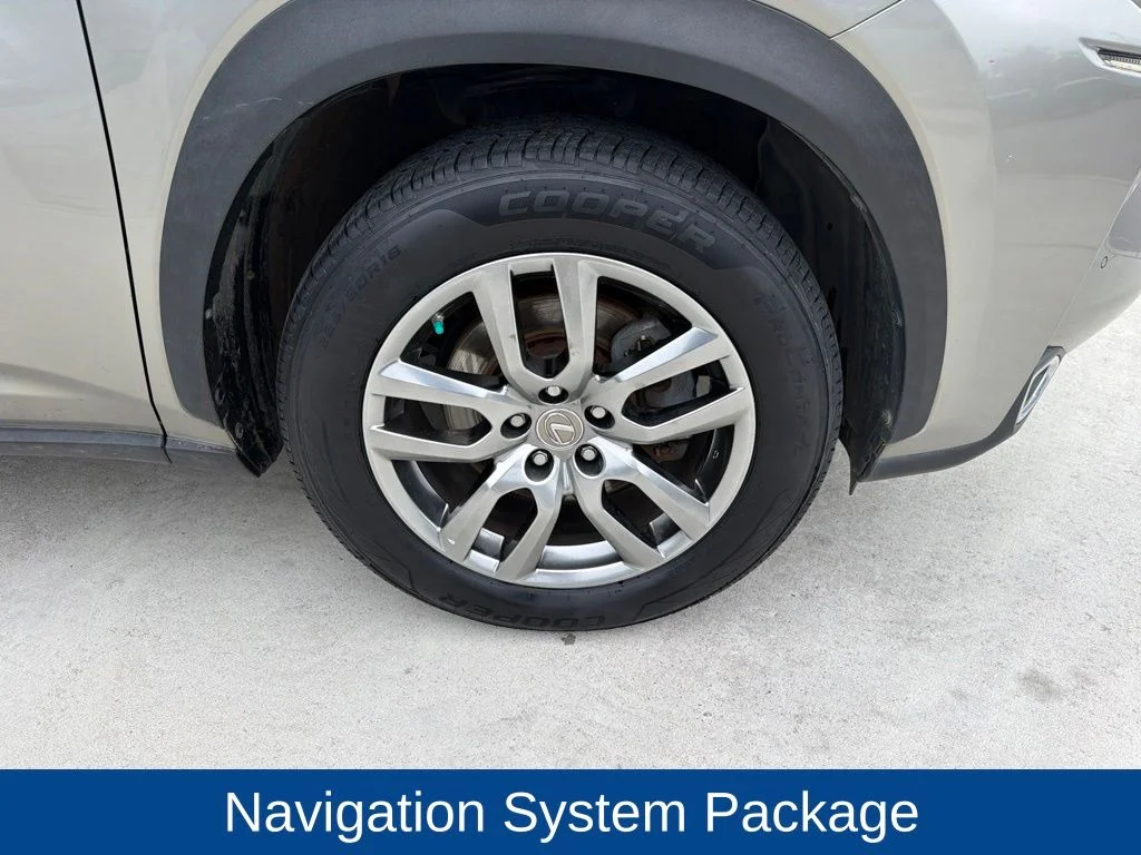 Used 2015 Atomic Silver Lexus 200t image 12