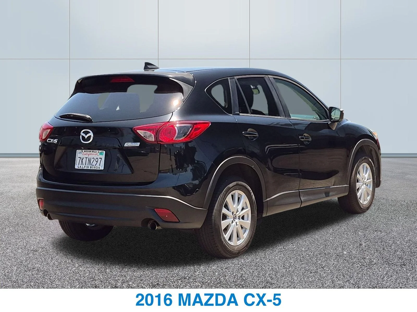 Used 2016 Black Mazda Touring image 7
