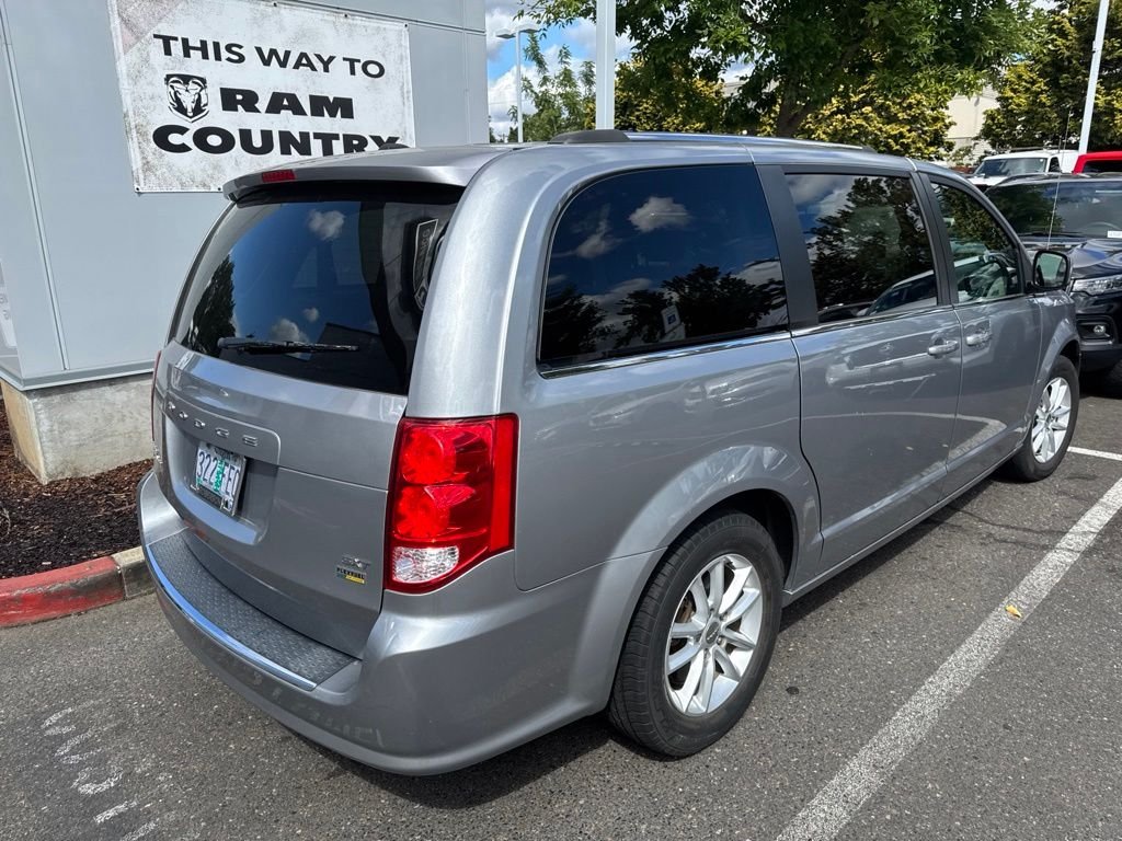 Used 2019 Billet Silver Metallic Clearcoat Dodge SXT image 3