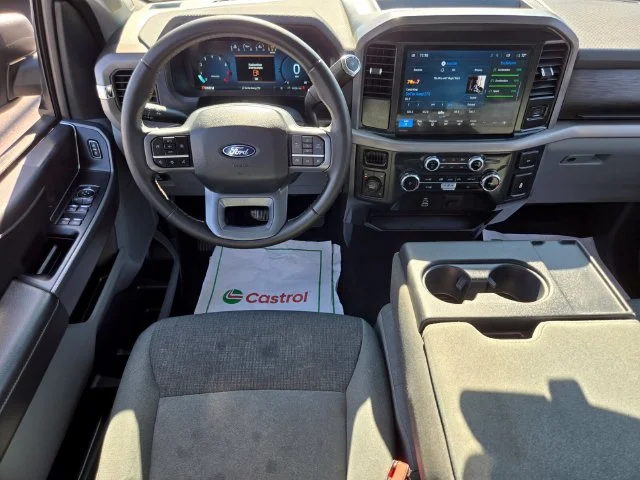 Used 2025 Silver Ford XLT image 13