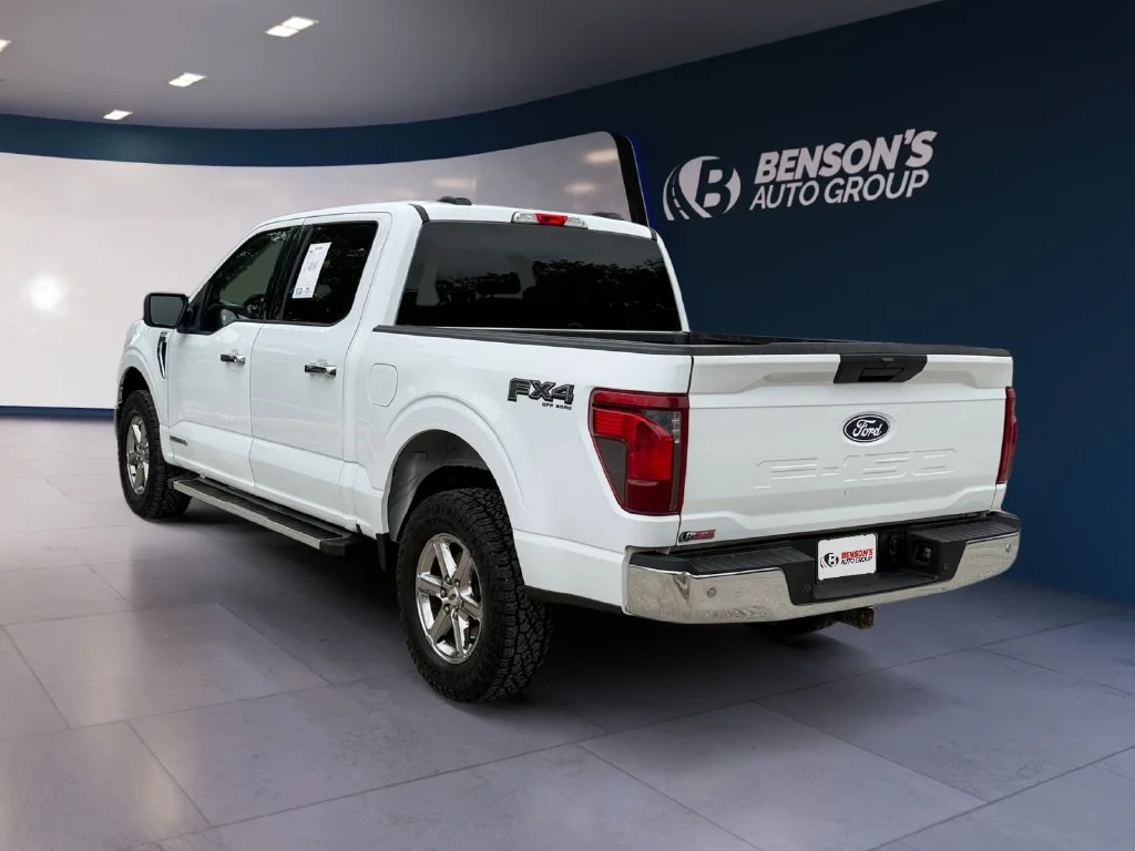 Used 2025 White Ford XLT image 3