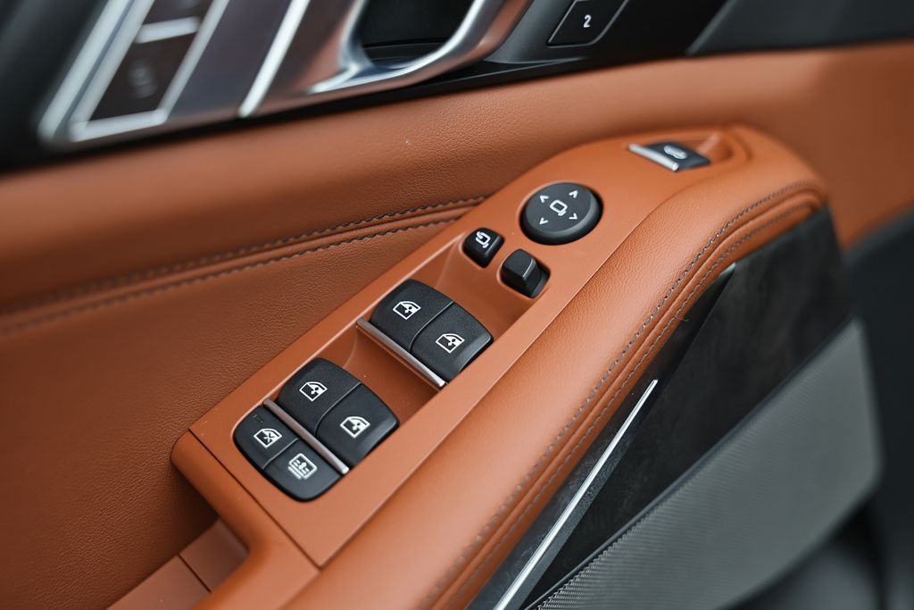 New 2027 Dravit Grey Metallic BMW xDrive40i image 19
