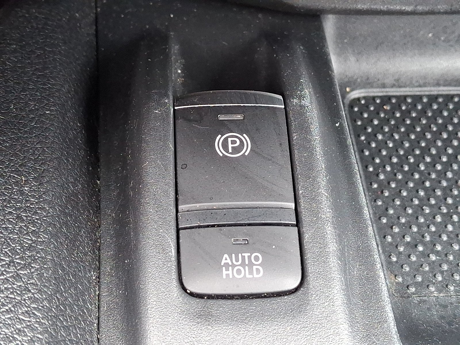 Used 2022 Magnetic Black Pearl - G41 Nissan SV AWD Xtronic CVT image 23