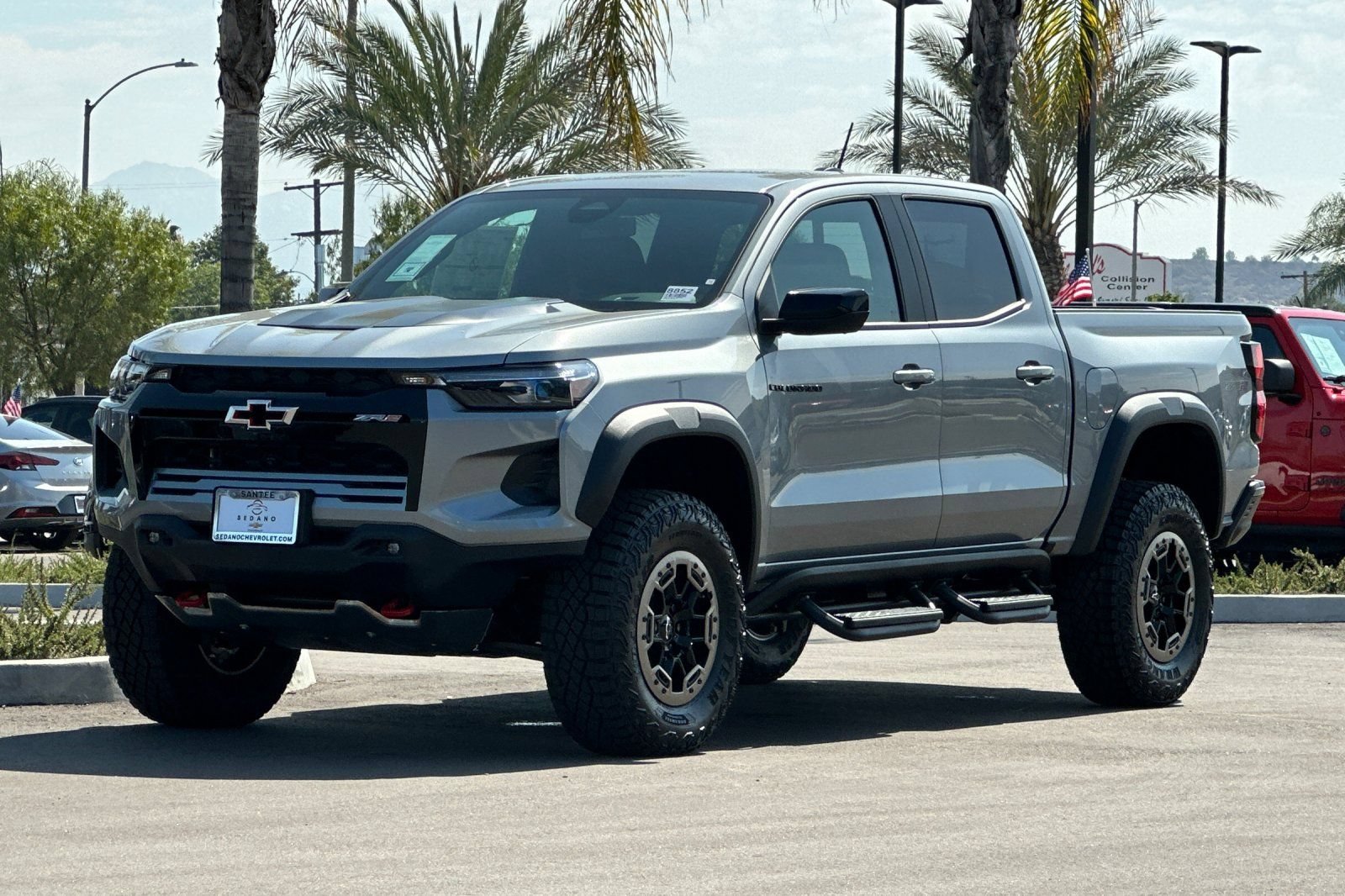2026 Chevrolet Colorado ZR2 - Photo 8