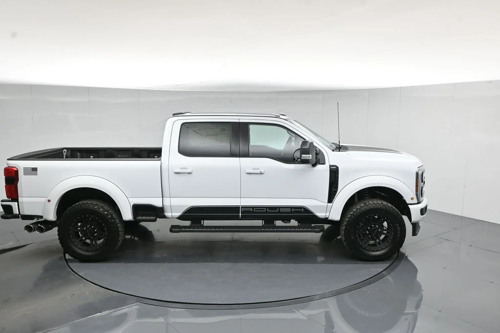 New 2026 Oxford White Ford Lariat image 56