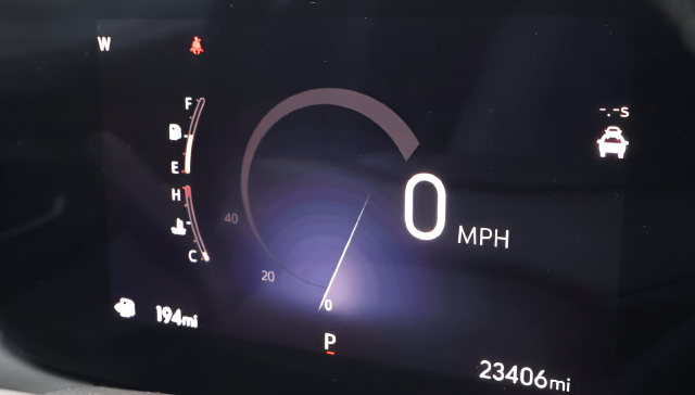 Used 2025 White Buick Avenir image 18